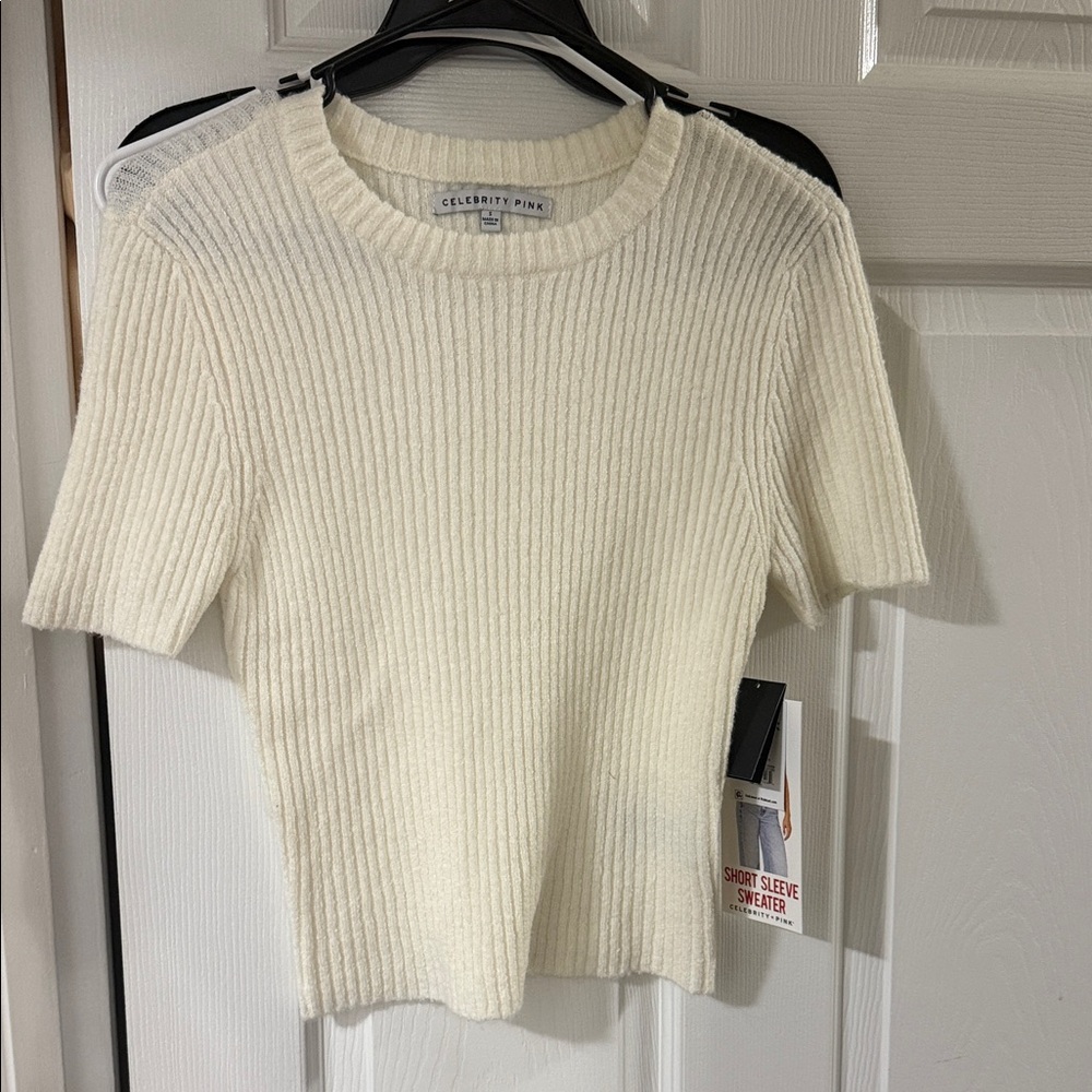 Celebrity Pink Women's Short Sleeve Cream Tee